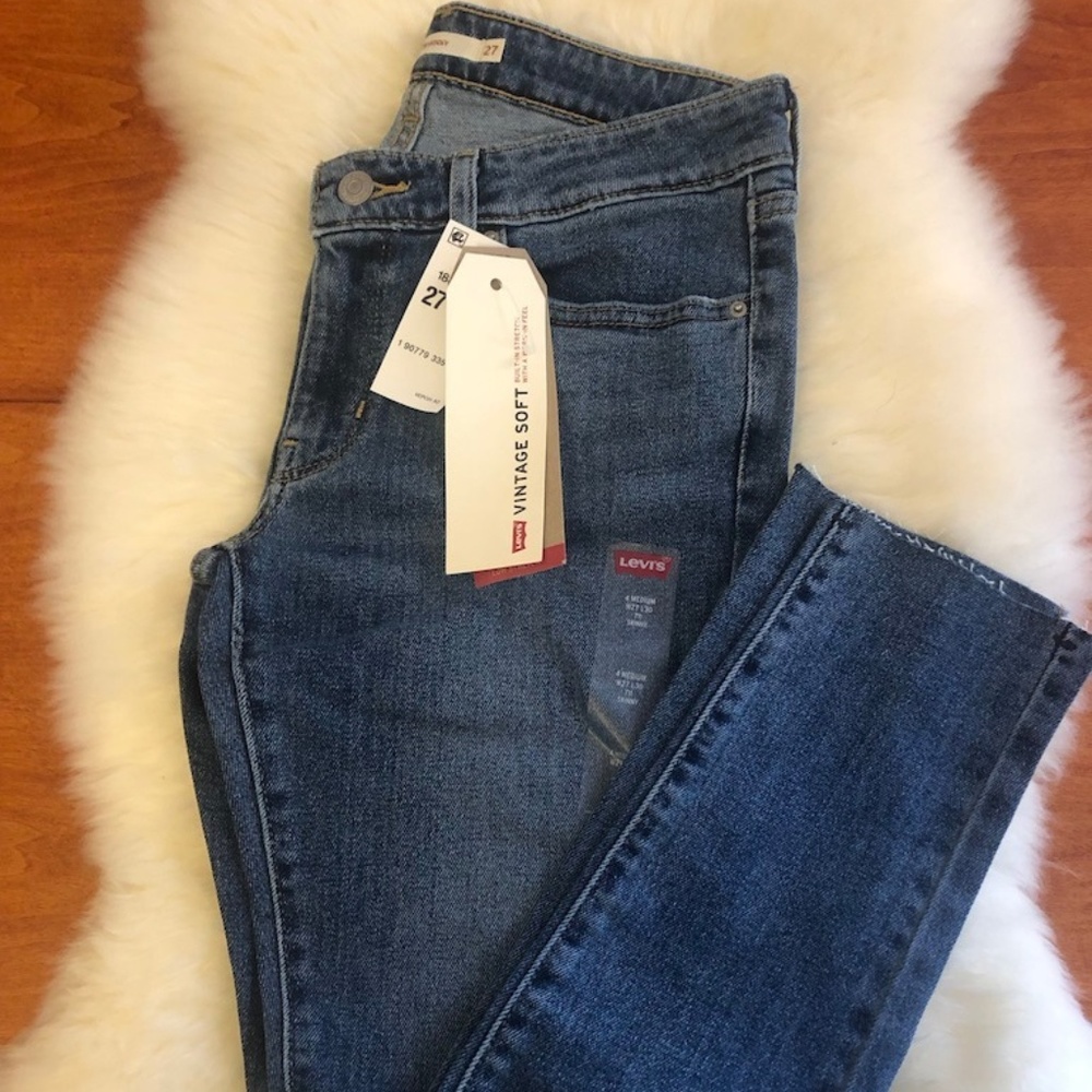Levi’s 711 Skinny Mid-Rise Jeans Hidden Track 27